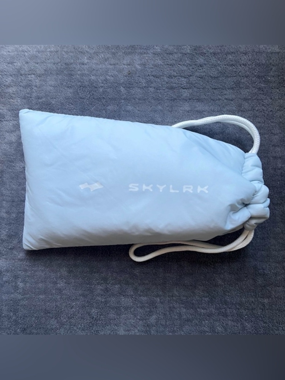 SKYLRK Sunglasses Pouch Puffy Case Light Blue
